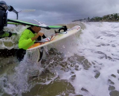 Shorebreak, Manu